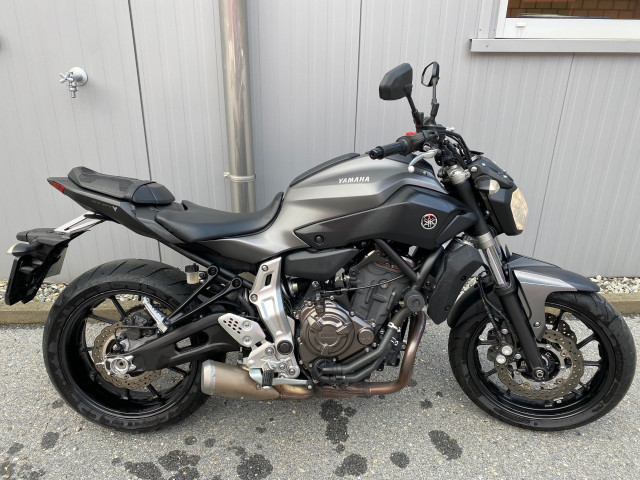 YAMAHA MT-07 -35kW (A beschränkt) zur Miete