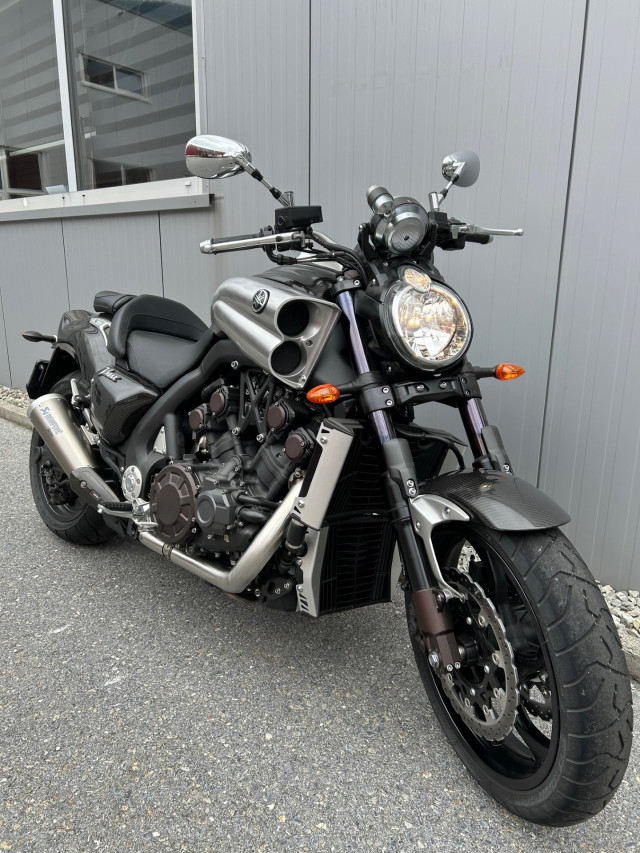 YAMAHA VMX 1700 V-Max Carbon Neufahrzeug – Bild 3