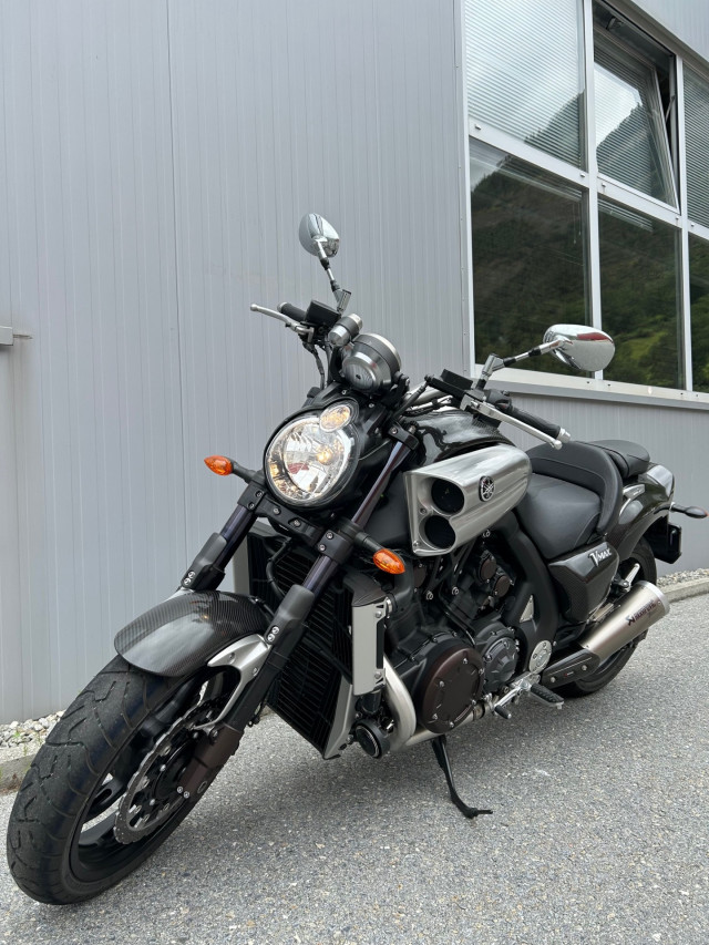 YAMAHA VMX 1700 V-Max Carbon Neufahrzeug – Bild 4