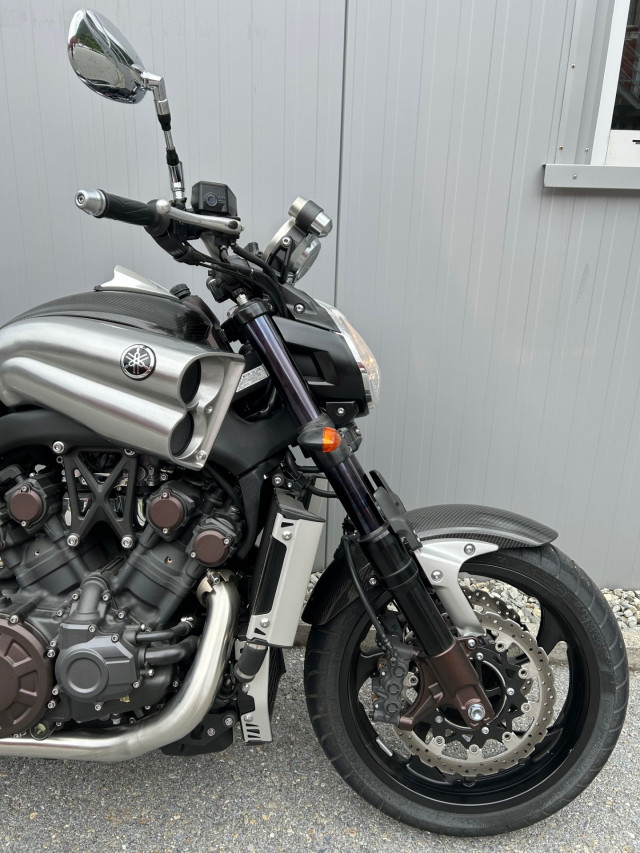 YAMAHA VMX 1700 V-Max Carbon Neufahrzeug – Bild 7