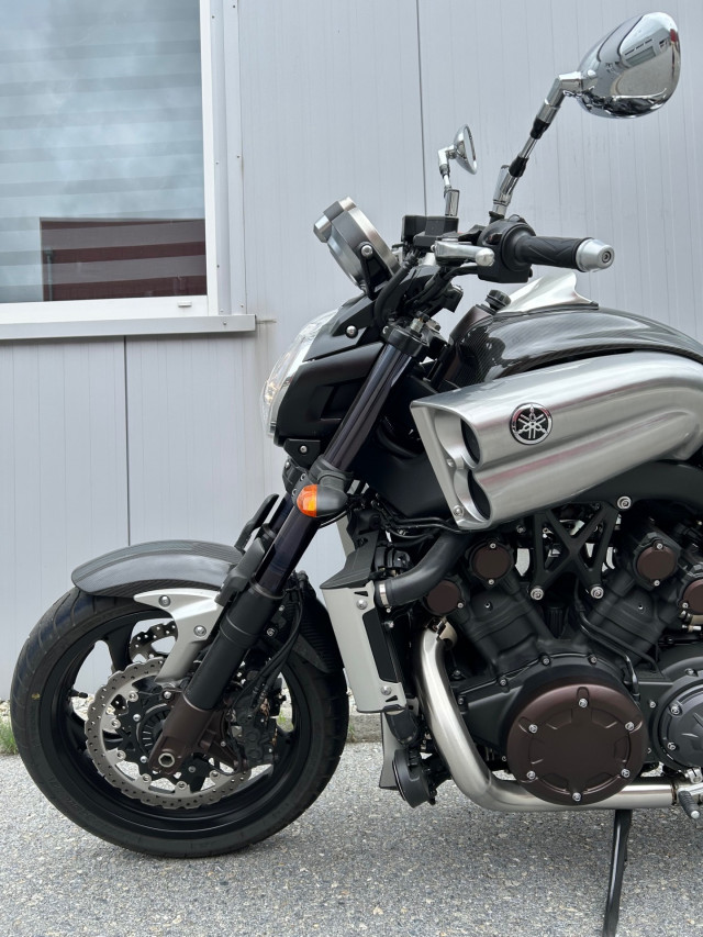 YAMAHA VMX 1700 V-Max Carbon Neufahrzeug – Bild 8
