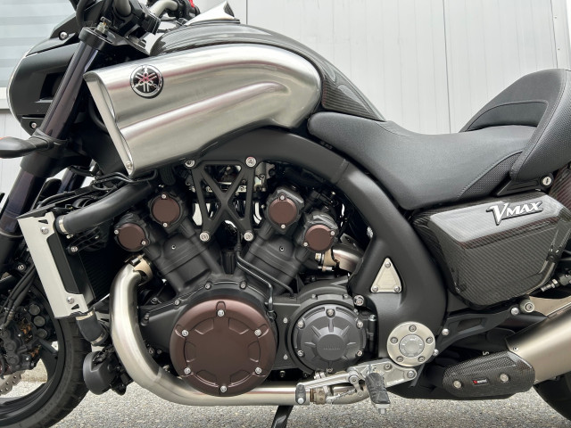 YAMAHA VMX 1700 V-Max Carbon Neufahrzeug – Bild 10