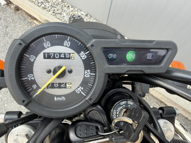 YAMAHA XG 250 Tricker