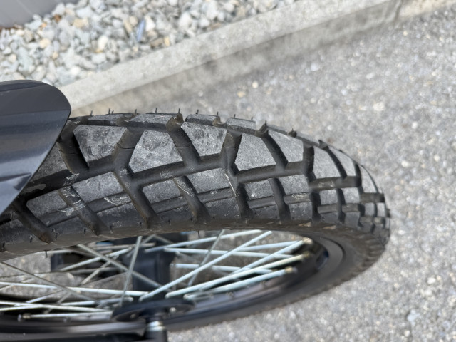 YAMAHA XG 250 Tricker