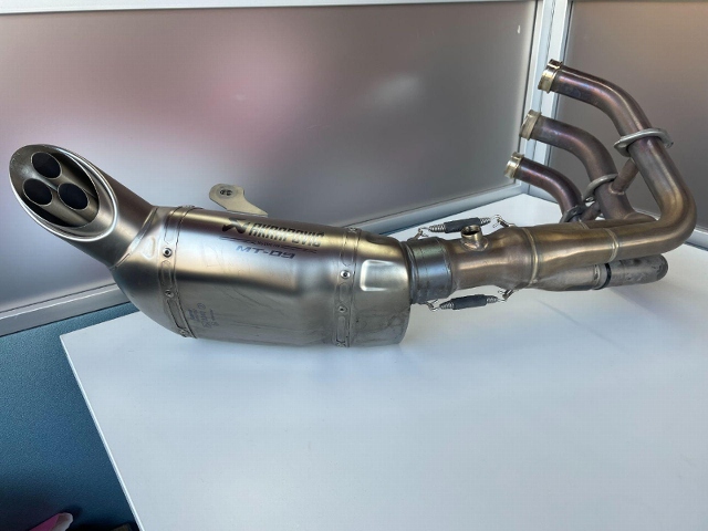 Auspuff AKRAPOVIC CH-homolgier
