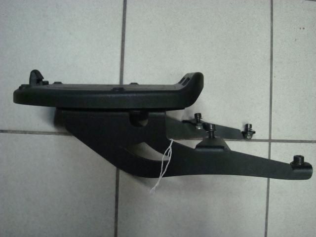 Halter m. Platte Givi-Koffer – Ersatzteil Bild 2