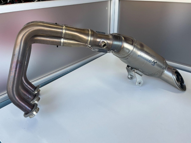Auspuff AKRAPOVIC CH-homolgier – Ersatzteil Bild 3