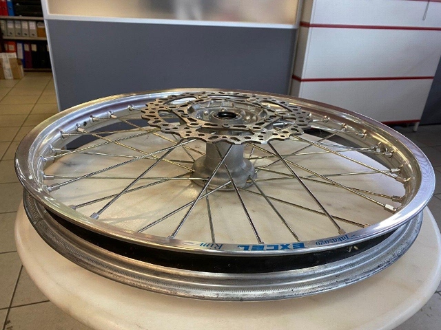 Felge vorne kompl. YZ 250 F – Ersatzteil Bild 3