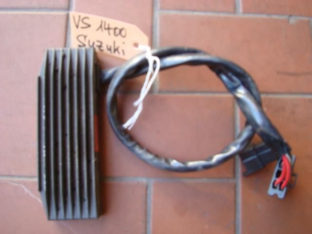 Regler 12V  Suzuki  VS 1400