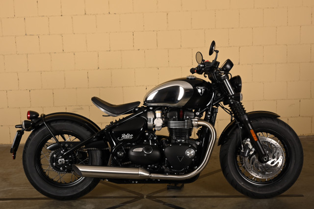 TRIUMPH Bonneville Bobber 1200 Chrome Edition Retro New vehicle