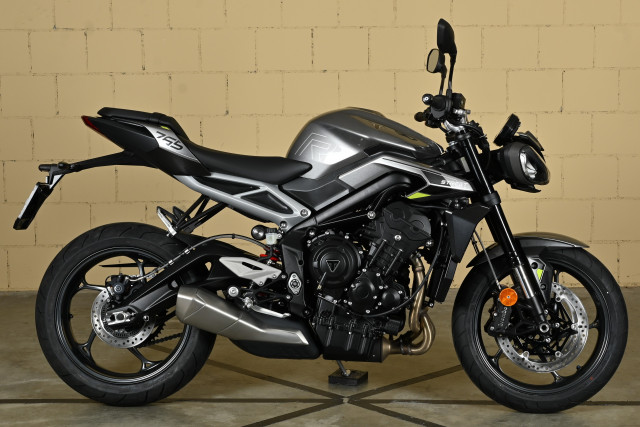 TRIUMPH Street Triple 765 R Naked Neufahrzeug