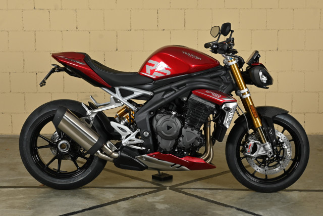 TRIUMPH Speed Triple 1200 RS Naked Neufahrzeug