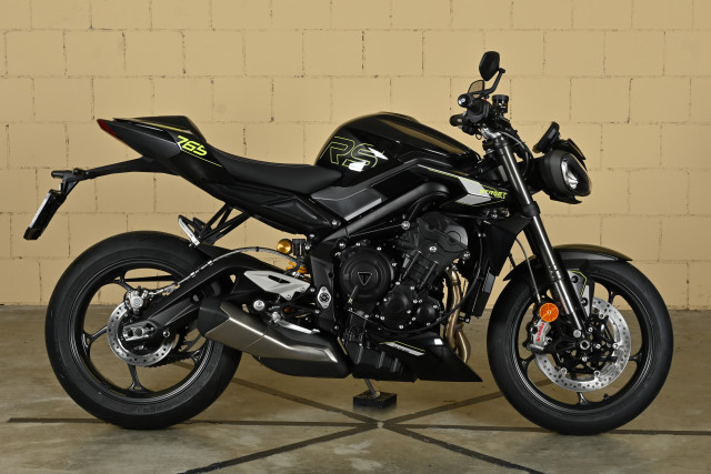 TRIUMPH Street Triple 765 RS Naked New vehicle