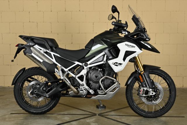 TRIUMPH Tiger 1200 Rally Pro Enduro Moto nuova