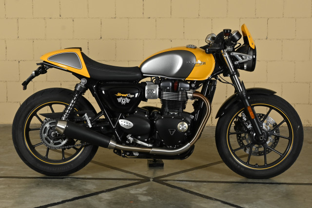 TRIUMPH Street Cup 900 Retro Usato