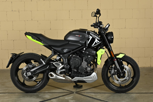 TRIUMPH Trident 660 Triple Tribute Edition Naked Vorführfahrzeug
