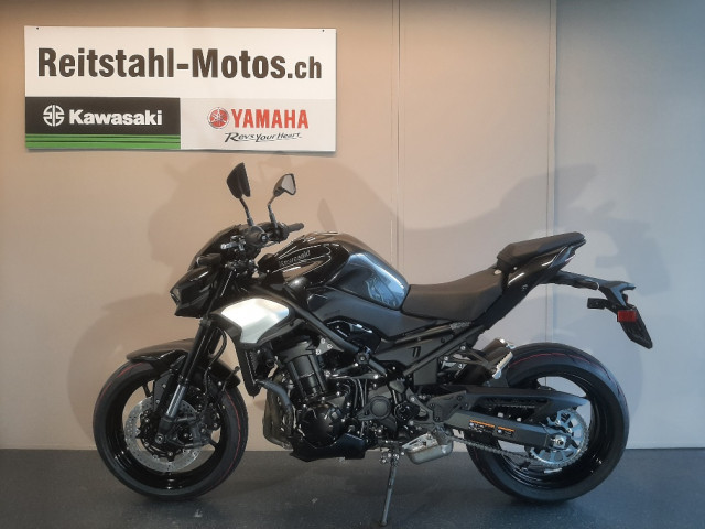 KAWASAKI Z 900 Naked Vorführfahrzeug