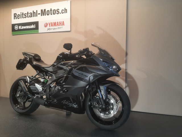 KAWASAKI Ninja ZX-4RR Sport Vorführfahrzeug