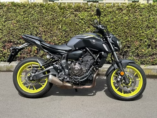 YAMAHA MT-07 Naked Neufahrzeug