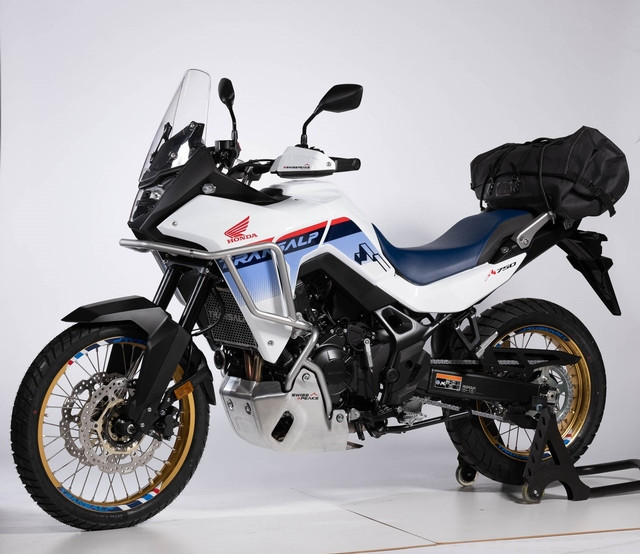 HONDA XL 750 Transalp Swiss Peaks Enduro Tageseinlösung