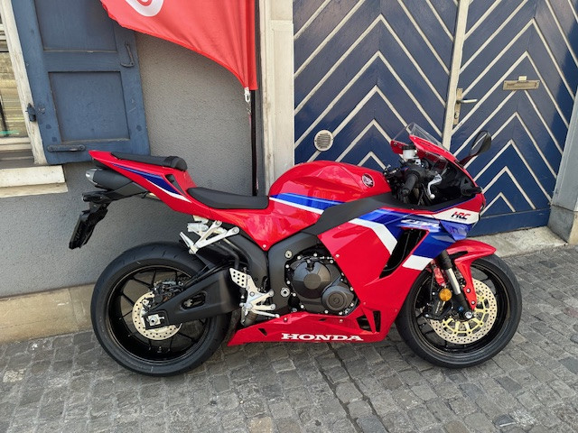 HONDA CBR 600 RR Sport New vehicle