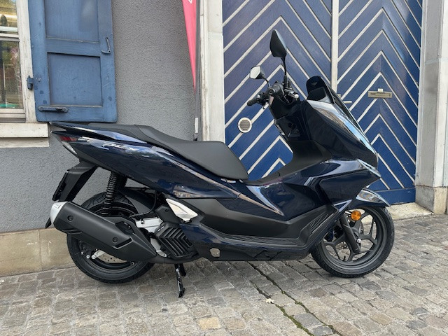 HONDA PCX 125 Roller Neufahrzeug