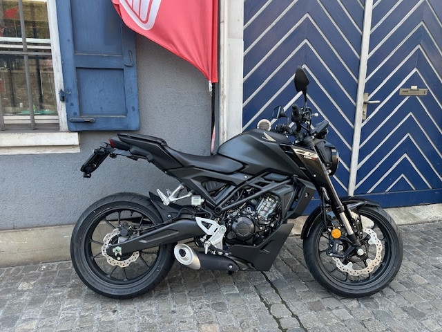HONDA CB 125 R Naked Neufahrzeug