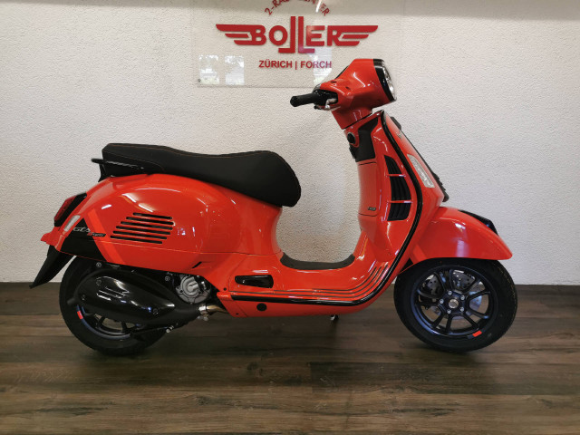 PIAGGIO Vespa GTS 300 HPE Scooter Moto nuova