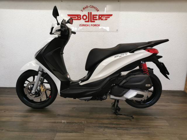 PIAGGIO Medley 125 Roller Neufahrzeug