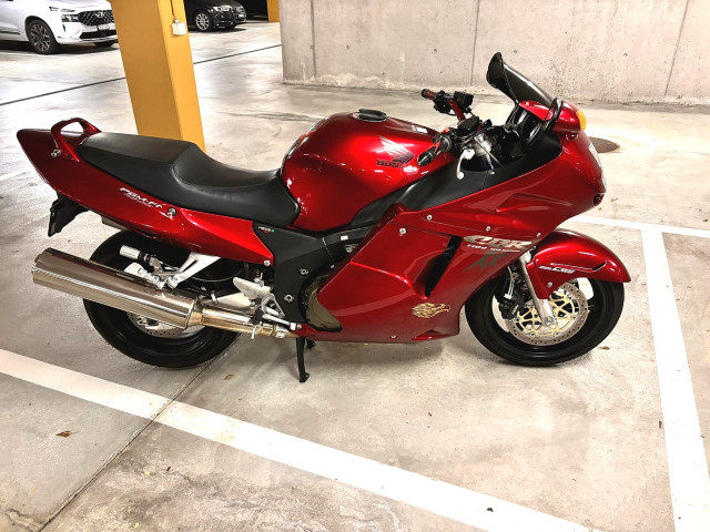 HONDA CBR 1100 XX Blackbird Sport Used