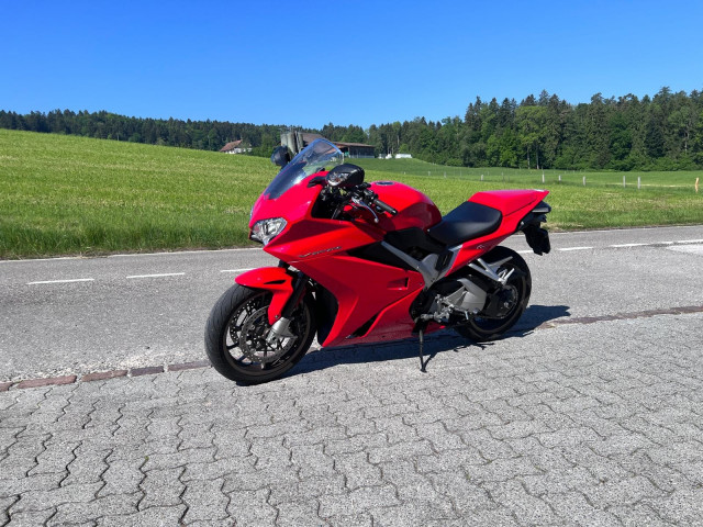 HONDA VFR 800 F Touring Occasion
