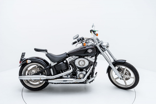 HARLEY-DAVIDSON FXCWC 1584 Softail Rocker C Custom Occasion