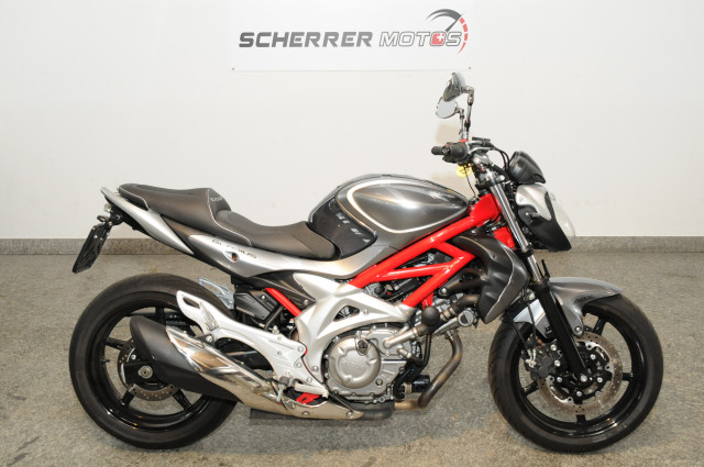 SUZUKI SFV 650 Gladius Naked Used