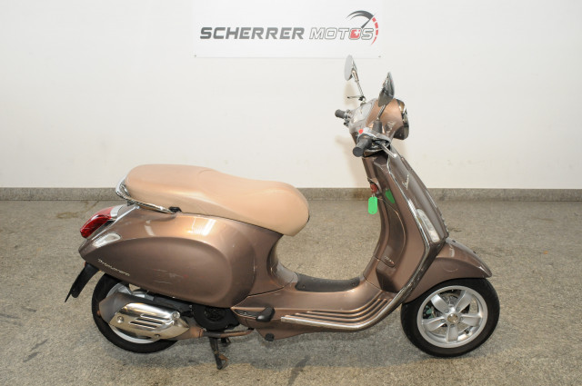 PIAGGIO Vespa Primavera 125 Roller Occasion