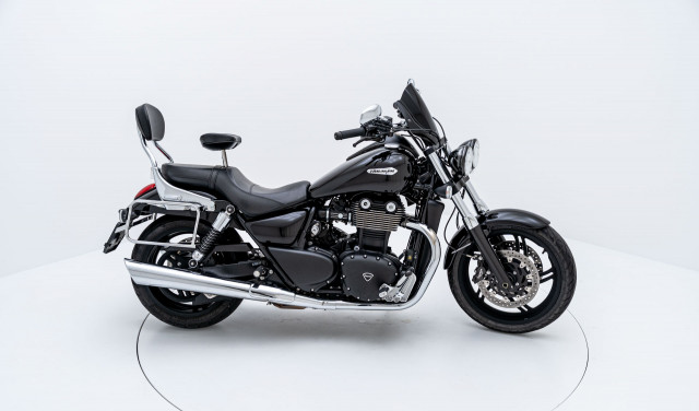 TRIUMPH Thunderbird 1700 Custom Occasion TRIUMPH Thunderbird 1700 Custom Occasion