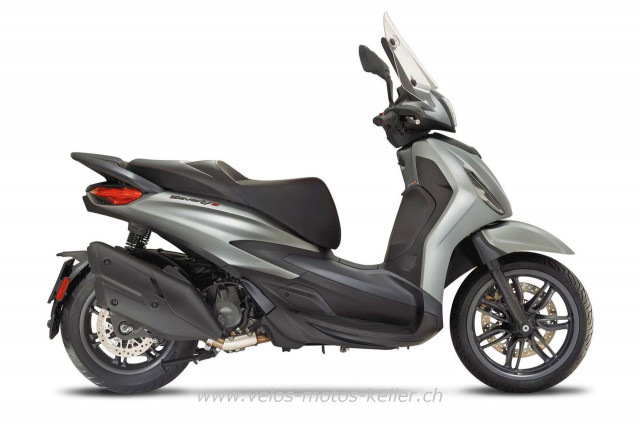 PIAGGIO Beverly 400 HPE Sport Scooter Moto neuve