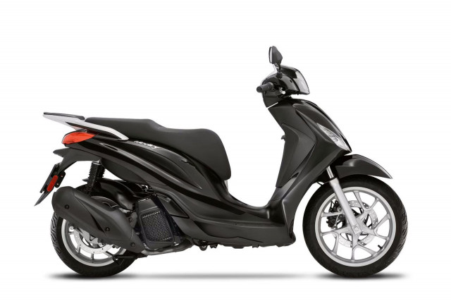 PIAGGIO Medley 125 Sport Roller Neufahrzeug