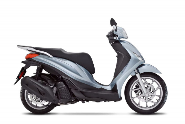 PIAGGIO Medley 125 Sport Roller Neufahrzeug