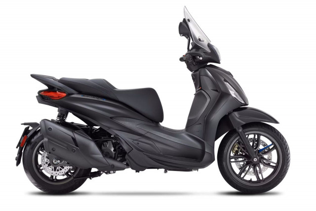PIAGGIO Beverly 400 Sport Roller Neufahrzeug