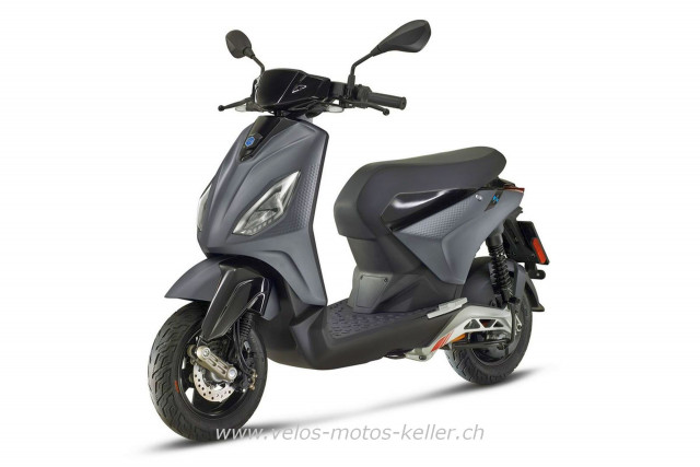 PIAGGIO 1 + Scooter New vehicle