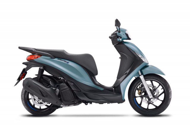 PIAGGIO Medley 125 Sport Scooter Moto nuova
