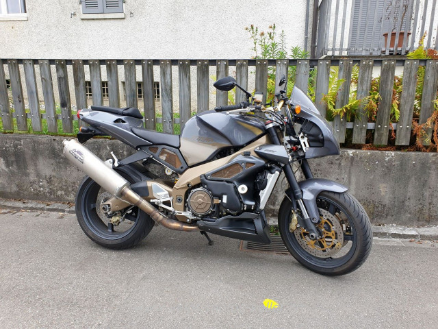 Aprilia tuono 1000 for sale hot sale