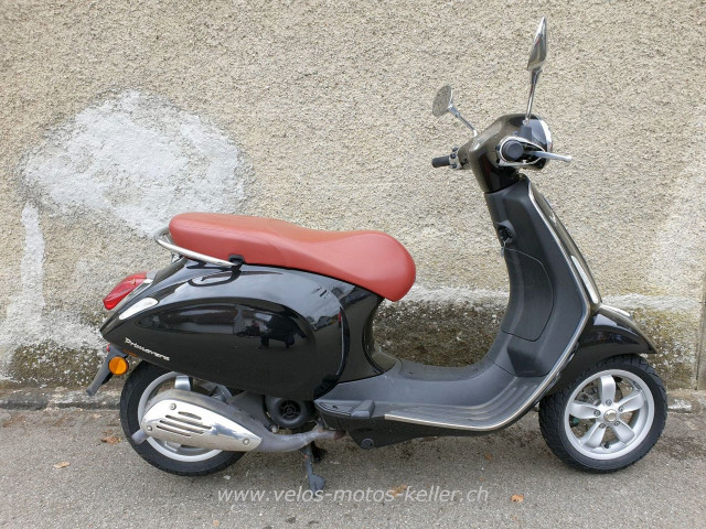 PIAGGIO Vespa Primavera 50 Roller Occasion