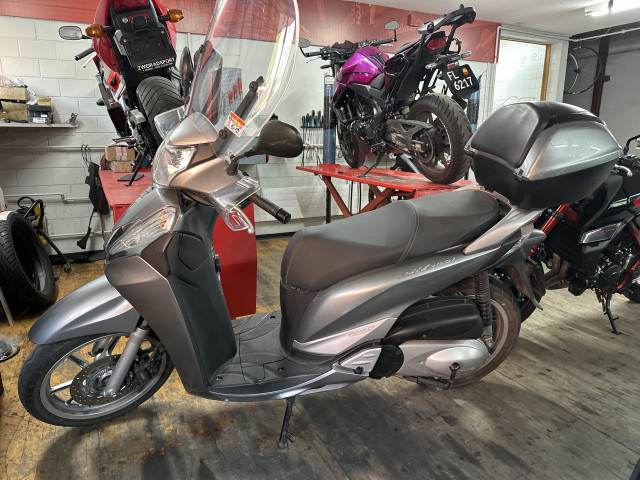 HONDA SH 300 Roller Occasion