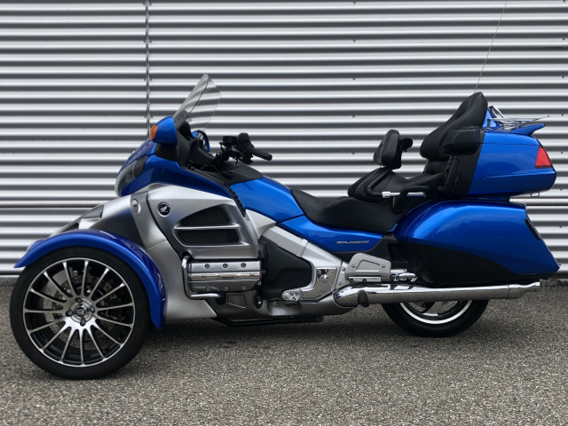 HONDA GL 1800 Gold Wing Deluxe Touring Usato