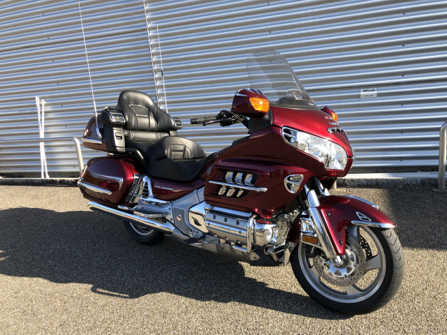 HONDA GL 1800 Gold Wing Touring Used