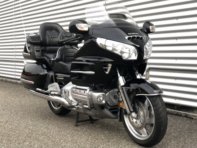 HONDA GL 1800 Gold Wing Touring Used