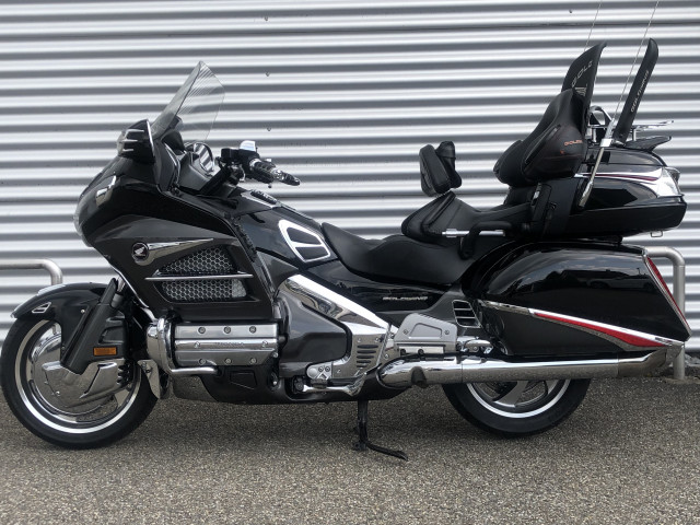 HONDA GL 1800 Gold Wing Deluxe Touring Usato