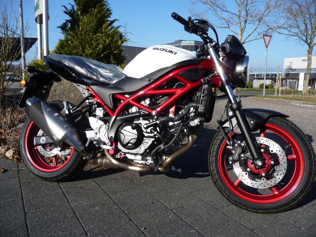 SUZUKI SV 650 A Naked Neufahrzeug