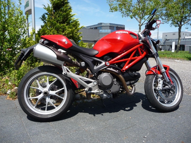 DUCATI 1100 Monster Naked Used